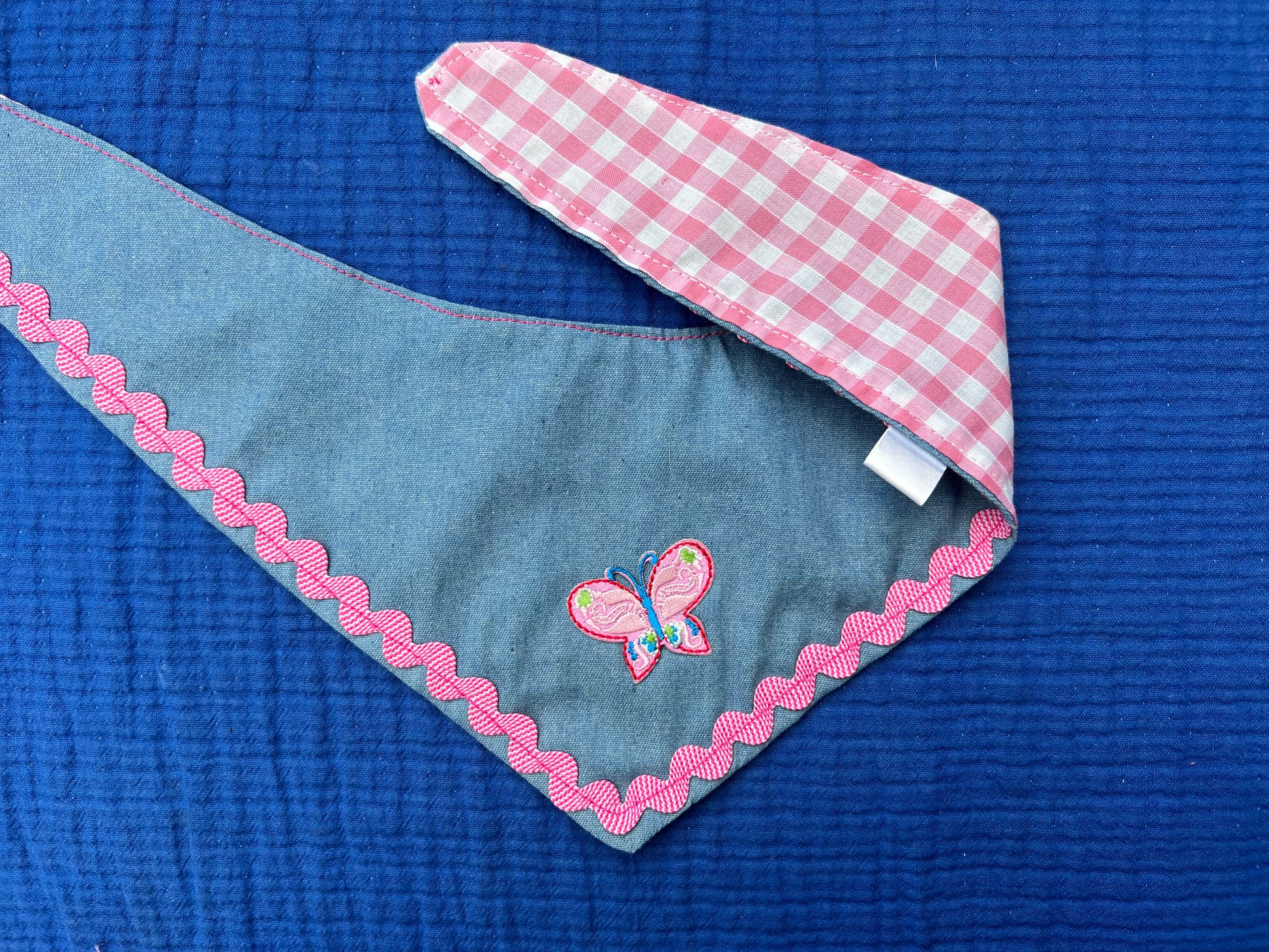 Reversible demin &  pink gingham bandana image 3